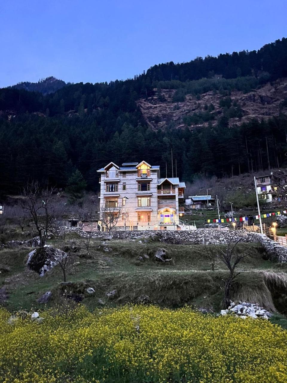 The Rohtang Chalet Hotel Manāli Exterior foto